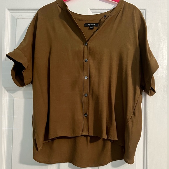 Madewell Getaway Oversized Button-Down Shirt. Size XS. Color Asparagus. - Picture 5 of 10